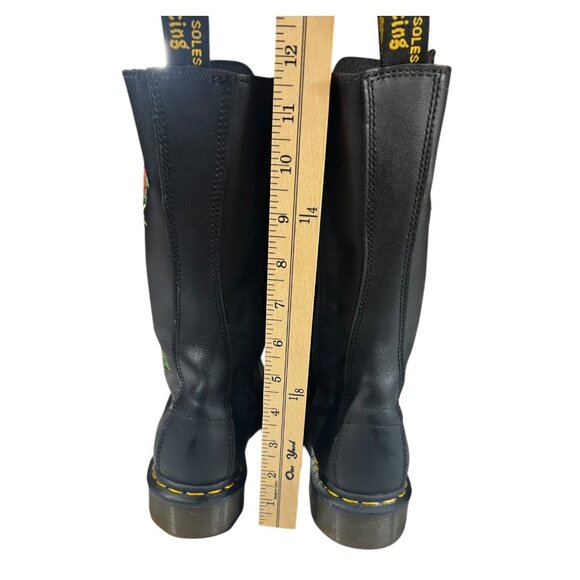 Dr. Martens 1914 Vonda Rose Appliqué Leather Boots – Women’s 9 | Rare & Sold Out - Picture 7 of 8